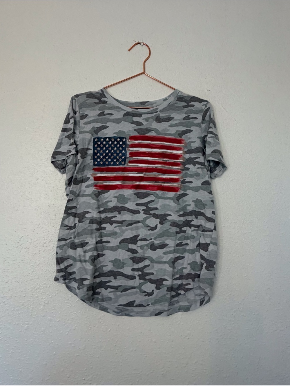 Maurices Gray Camo Short Sleeve Tee with American Flag Graphic